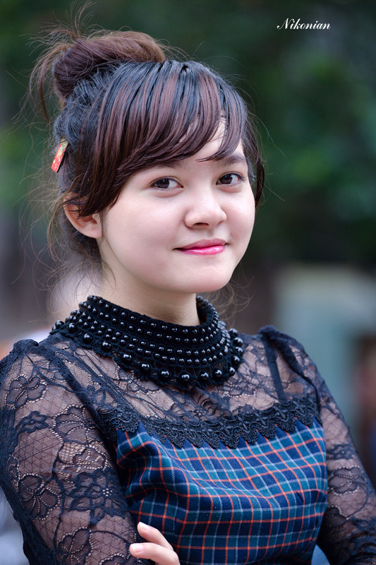 美女任你摸摸