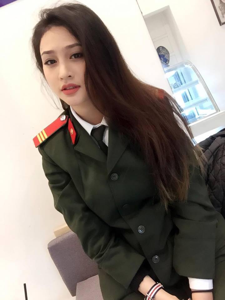 《年輕女教師2》在線觀看