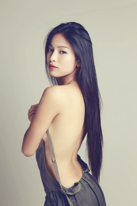 年輕女醫(yī)生