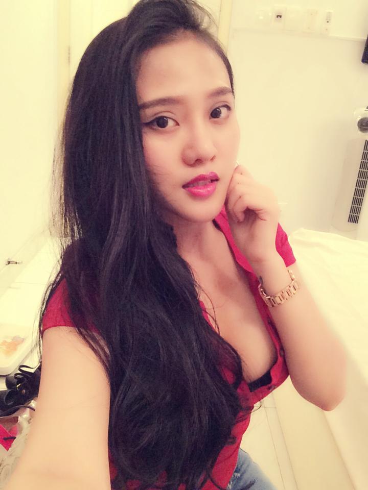 《風(fēng)流女管家》